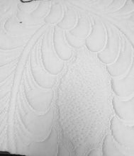 Load image into Gallery viewer, Tiffany Full 13.5&quot; Plush Pillowtop Hybrid Mattress