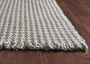 5' X 8' Ivory Or Grey Plaid Knitted Wool Indoor Area Rug With Fringe