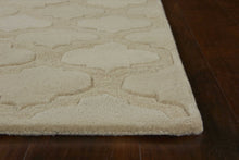 Load image into Gallery viewer, 5&#39; X 8&#39; Wool Ivory Area Rug