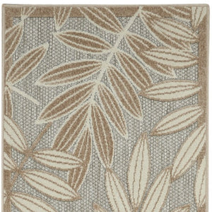 4' Round Gray And Ivory Round Floral Indoor Outdoor Area Rug