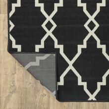 Load image into Gallery viewer, 5&#39; x 8&#39; Black and Ivory Indoor Outdoor Area Rug